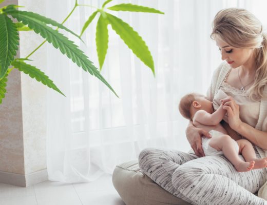 mother breast feeding child while on cannabis